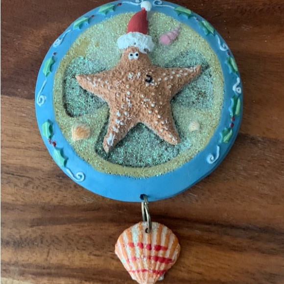 Starfish Santa Christmas Tree Ornament - Picture 2 of 3